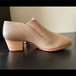 Capezio Leather Shoes Tan Size 7W
